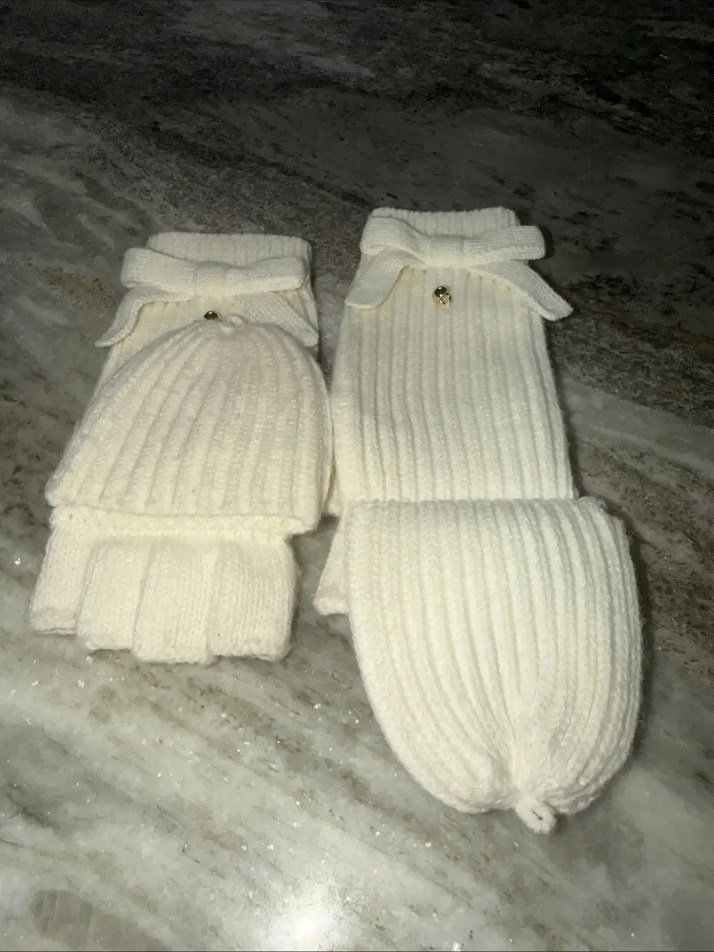 Kate spade New York Women's Spade Pop Top Mittens Gloves (AN12)